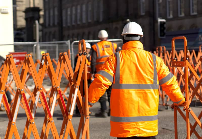 Importance of protective clothing for workers at construction